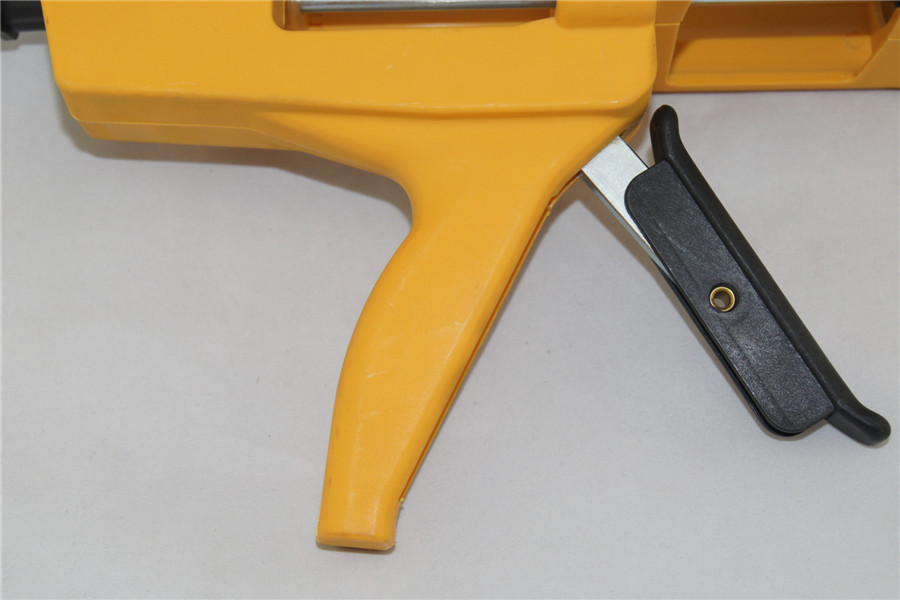 Silicone Gun