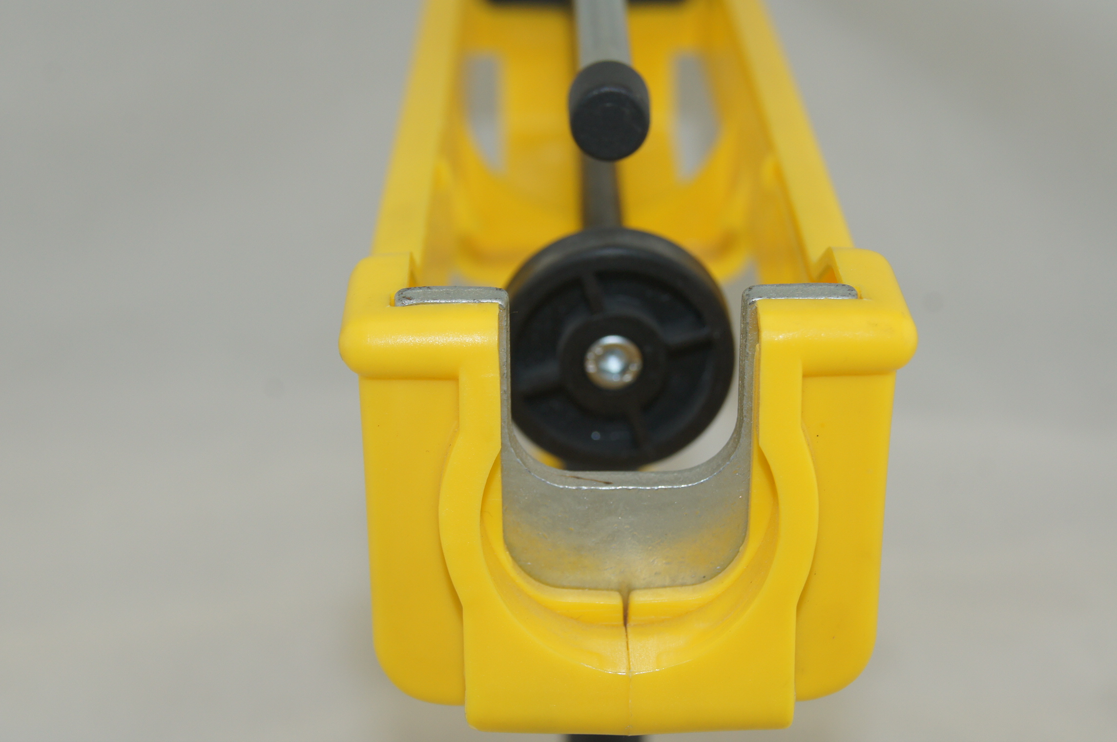 Adhesive Gun